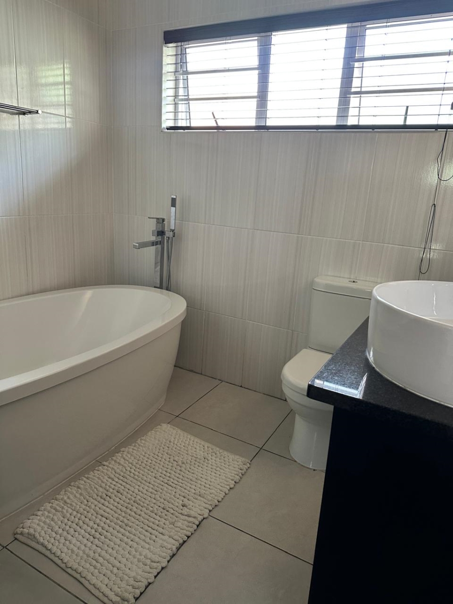 4 Bedroom Property for Sale in Gonubie Eastern Cape